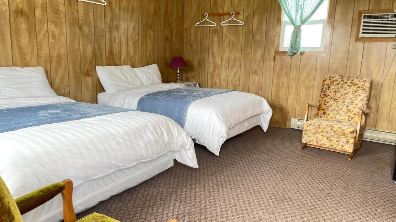 Rachel'S Motel And Cottages Surrey Exteriör bild