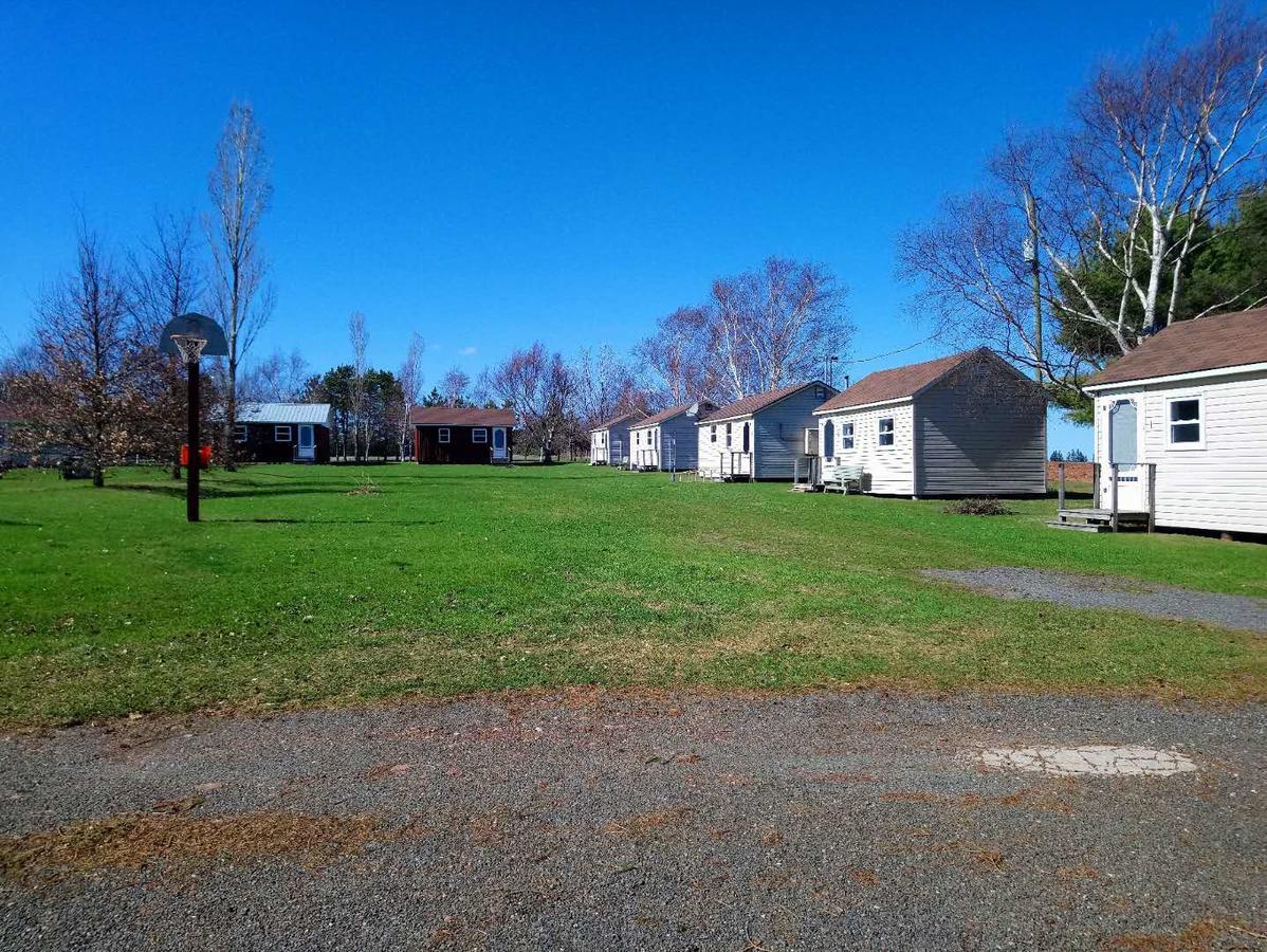 Rachel'S Motel And Cottages Surrey Exteriör bild